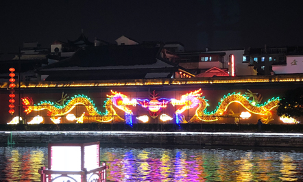 南京夫子庙秦淮灯会双龙灯组